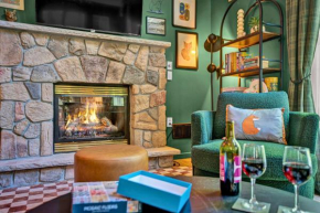New Foxfire Haus - Modern - Hot tub Pet-friendly
